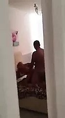 Украинский муженек наблюдает, как его жена трахается с подругой -рогоном