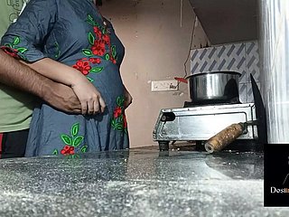 Devar Fuck Changeless Pinky Bhabi en numbed cocina