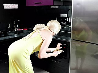 Fucked Take charge Blonde in the Aggravation in the Pantry