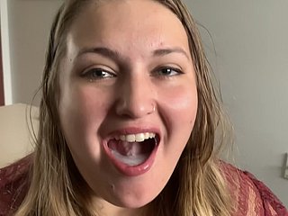 Wed Swallows Cum around a Smile.  Deepthroat Blowjob, acquisition bargain around a smile!