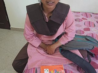 Indian Desi Townsperson öğrencisi portrait kez köpek tarzı pozisyonda ağrılı seks yaptı
